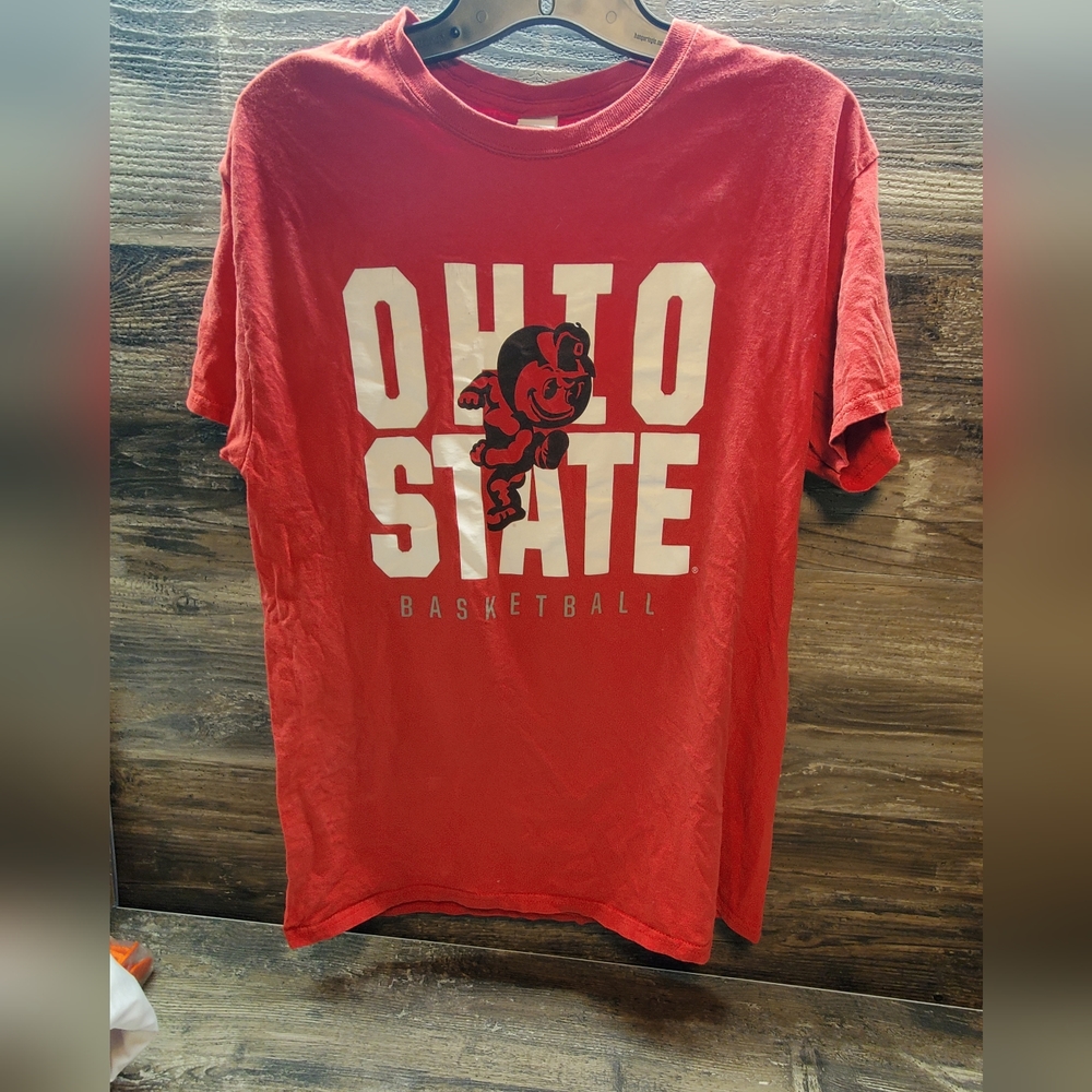 Vintage Men’s Medium Ohio State Buckeyes Red Basketball T-Shirt Brutus‎